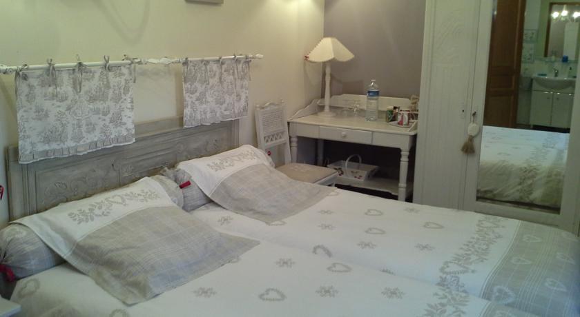 Chambres D'Hotes Au Temps Des Cerises Jumièges Pokoj fotografie