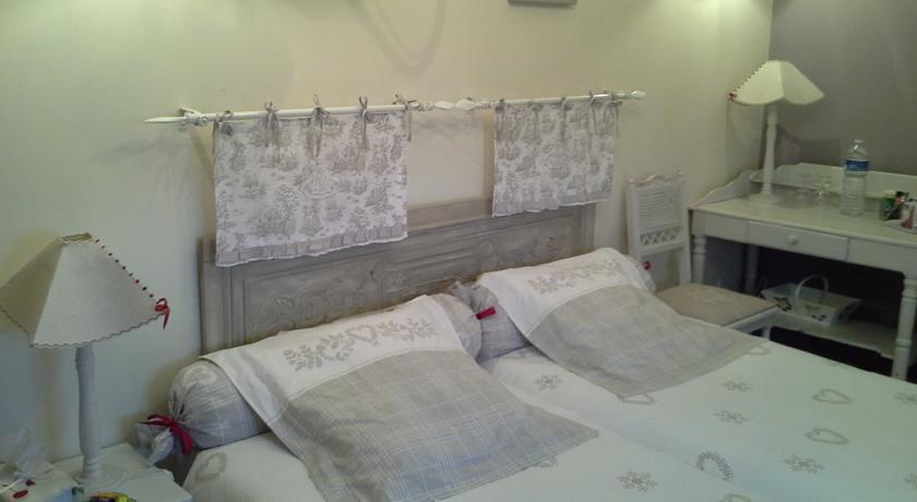 Chambres D'Hotes Au Temps Des Cerises Jumièges Pokoj fotografie